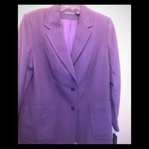 Women’s 2 button Blazer
